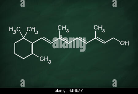 Strukturmodell des Vitamin A1 (Retinol) an die Tafel. Stockfoto