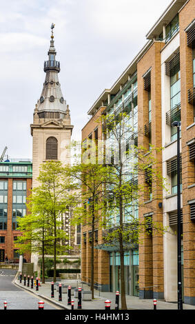 Blick auf St. Nicholas Cole Abtei in London, England Stockfoto