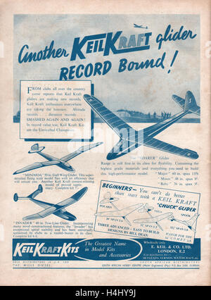 Vintage Werbung für Keil Kraft Modell Segelflugzeuge auf der Rückseite des Magazins Aeromodeller vom Juli 1947 zeigt verschiedene steigenden Segelflugzeuge. Keil Kraft in den 1970er Jahren endete aber Modelle und Pläne sind noch verfügbar. Stockfoto