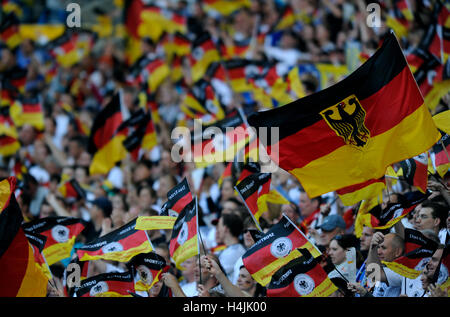 Fans der deutschen Nationalmannschaft, Fußballspiel, Deutschland vs. Bosnien-Herzegowina, 3-1, Commerzbank-Arena, Frankfurt am Main, Hessen Stockfoto