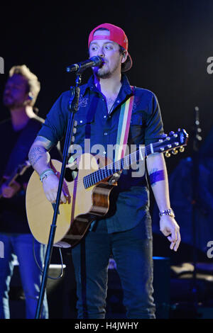 Pompano Beach, FL, USA. 15. Oktober 2016. Liebe und Diebstahl führt auf die Pompano Beach Amphitheater am 15. Oktober 2016 in Pompano Beach, Florida. © Mpi04/Medien Punch/Alamy Live-Nachrichten Stockfoto