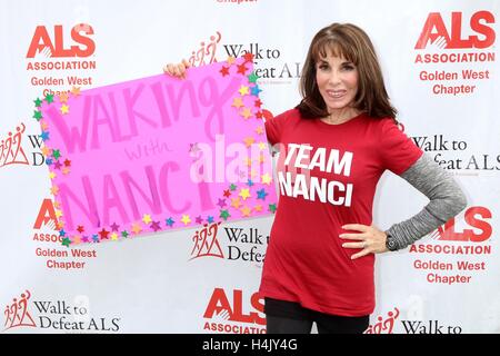 Los Angeles, CA, USA. 16. Oktober 2016. Kate Linder in Anwesenheit für 2016 Los Angeles County zu Fuß nach Niederlage ALS, Exposition Park, Los Angeles, CA 16. Oktober 2016. Bildnachweis: Priscilla Grant/Everett Collection/Alamy Live-Nachrichten Stockfoto