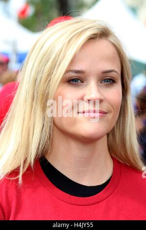 Los Angeles, CA, USA. 16. Oktober 2016. Reese Witherspoon in Anwesenheit für 2016 Los Angeles County zu Fuß nach Niederlage ALS, Exposition Park, Los Angeles, CA 16. Oktober 2016. Bildnachweis: Priscilla Grant/Everett Collection/Alamy Live-Nachrichten Stockfoto
