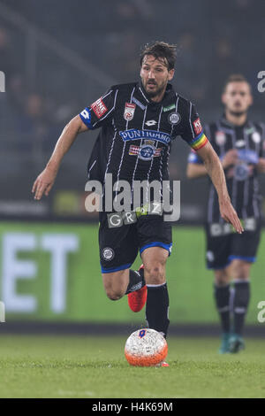 Graz, Österreich. 15. Oktober 2016. Christian Schulz (Sturm) Fußball: Österreichische "Bundesliga" match zwischen SK Sturm Graz 1-0 SV Ried in der Merkur-Arena in Graz, Österreich. © Maurizio Borsari/AFLO/Alamy Live-Nachrichten Stockfoto