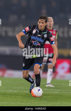 Graz, Österreich. 15. Oktober 2016. Uros Matic (Sturm) Fußball: Österreichische "Bundesliga" match zwischen SK Sturm Graz 1-0 SV Ried in der Merkur-Arena in Graz, Österreich. © Maurizio Borsari/AFLO/Alamy Live-Nachrichten Stockfoto