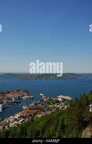 Norwegen, Norge, Bergen, Blick vom Berg Floyen Stockfoto