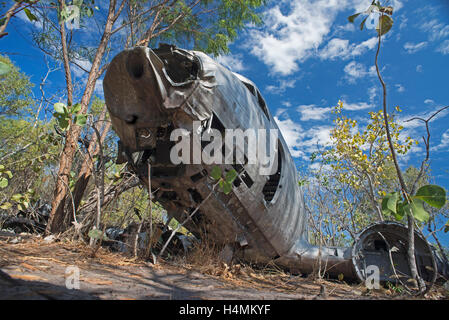Wrack der eine Douglas C-47 Skytrain, liegen am Rande einer Salzpfanne, Vansittart Bay, Westaustralien.  Die c-47 Stockfoto