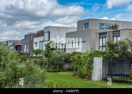 Amsterdam, Niederlande - 8. August 2016: Moderne Architektur Häuser. IJburg ist ein Wohnviertel in künstliche Insel Stockfoto