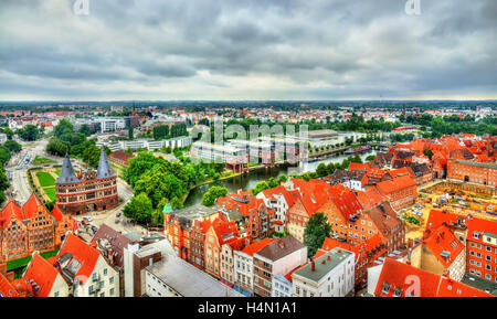 Blick auf Lübeck Altstadt, ein UNESCO-Weltkulturerbe in Deutschland Stockfoto