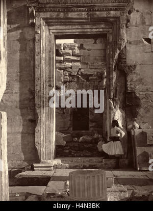 William James Stillman (American, 1828-1901), die Akropolis von Athen, Platte 21, 1869-1870, Kohledruck Stockfoto