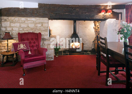 Ein großer Kamin in einem englischen Landhaus Stockfoto, Bild: 31742706