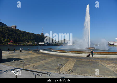 USA Pittsburgh PA Pennsylvania Point State Park Brunnen wo sich die drei Flüsse treffen Stockfoto