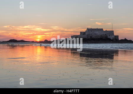 Sonnenuntergang in Saint-Malo in Frankreich Stockfoto