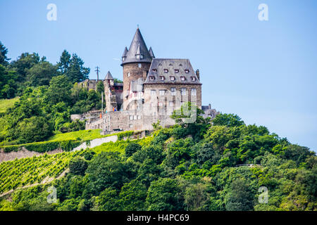 Burg Schönburg, ein romantisches Märchenschloss in Oberwesel, Rhein Schlucht, Deutschland, Europa Stockfoto