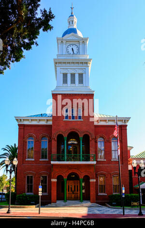 Nassau County historische Courthouse aufbauend auf Centre Street in der Innenstadt von Fernandina Beach City in Florida Stockfoto