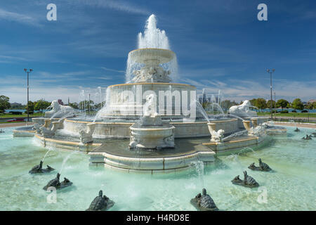 JAMES SCOTT MEMORIAL FOUNTAIN (CASS GILBERT © / HERBERT ADAMS 1925) BELLE ISLE PARK IN DETROIT MICHIGAN USA Stockfoto