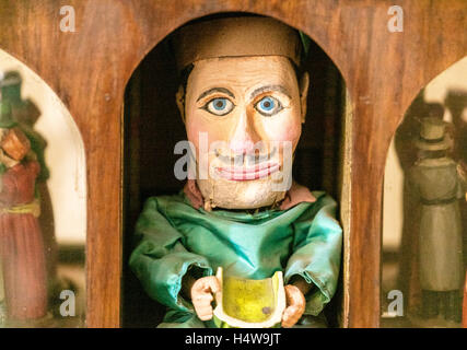 Traditionelle deutsche Handarbeit Holzspielzeug, Siegfrieds mechanischen Musical Instrument Museum, Rüdesheim, Deutschland, Europa Stockfoto