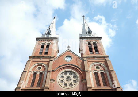 Cathédrale Notre-Dame de Saïgon Stockfoto