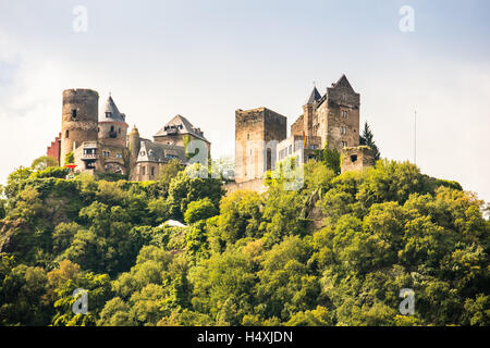 Schloss Schönburg, Märchenschloss im mittelalterlichen Oberwesel, Rheinland-Pfalz, Deutschland. Stockfoto