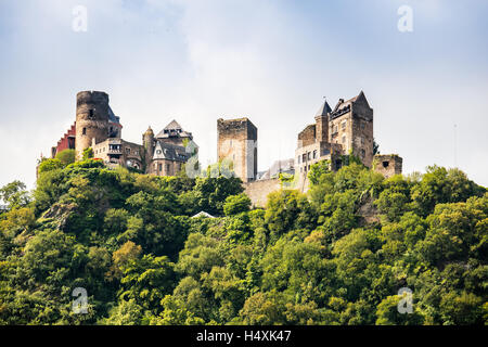 Schloss Schönburg, Märchenschloss im mittelalterlichen Oberwesel, Rheinland-Pfalz, Deutschland. Stockfoto