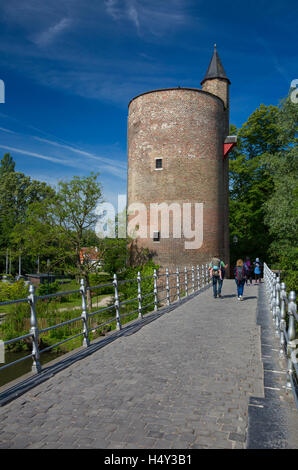 Pulverturm und Brücke, Minnewater Park, Brügge, Belgien Stockfoto