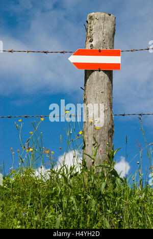 Mark oder Anzeichen von einem Wanderweg, Österreich, Europa Stockfoto