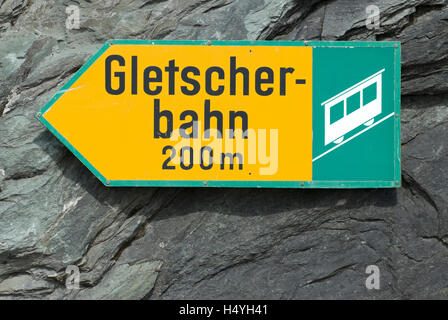 Melden Sie "Gletscherbahn", Deutsch für "Gletscher-Zug", Mt Großglockner Hochalpenstraße, Hochalpenstraße, Nationalpark Hohe Tauern Stockfoto