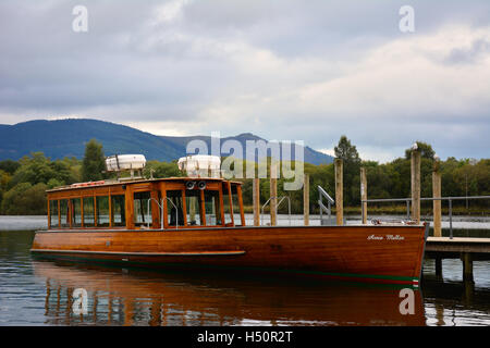 Eines der Keswick Launch am Derwent Water, Keswick, Cumbria, UK Stockfoto