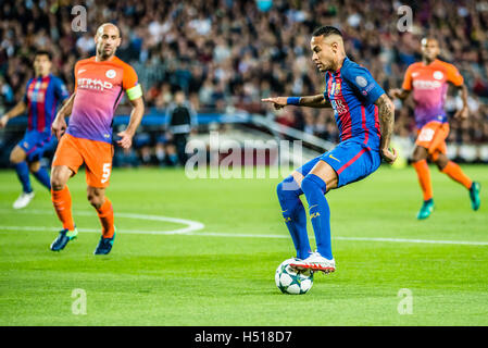 Barcelona, Katalonien, Spanien. 19. Oktober 2016. FC Barcelona weiterleiten NEYMAR JR. in Aktion während der Champions League-Spiel zwischen FC Barcelona und Manchester City im Camp Nou Stadion in Barcelona Credit: Matthias Oesterle/ZUMA Draht/Alamy Live News Stockfoto