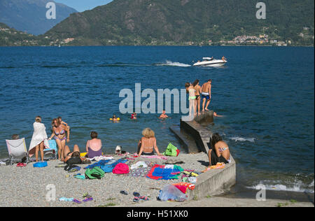 Badende, Comer See, Italien Stockfoto