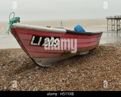 gestrandeten Fischerboot Stockfoto