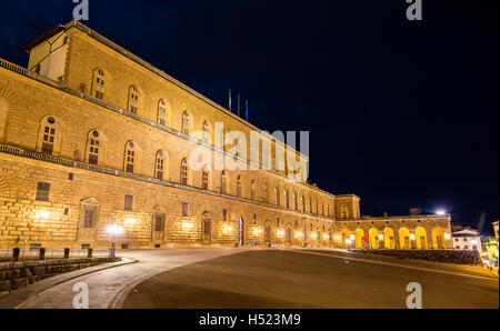 Blick auf den Palazzo Pitti in Florenz - Italien Stockfoto