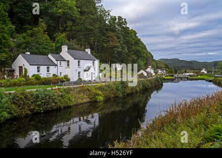 Im Dorf Cairnbaan befindet sich auf der Crinan Canal, Argyll und Bute, westlichen Schottland sperrt Stockfoto