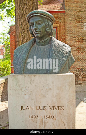 Juan Luis Vives Statue 1492-1540, Brügge, Belgien (Brügge), Stockfoto