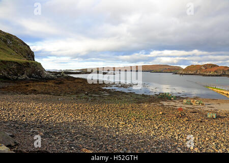 Tarbet Steg in Sutherland Schottland mit Handa Insel im Hintergrund Stockfoto