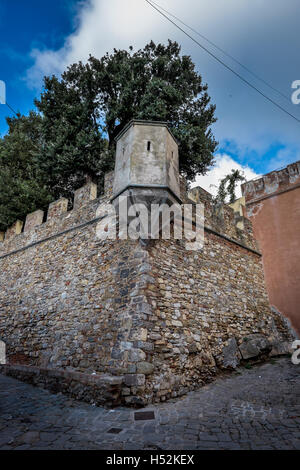 Castagneto Carducci ist eine der beliebtesten Städte an der etruskischen Küste, Livorno, Italien, der Gherardesca Burg historische form Stockfoto