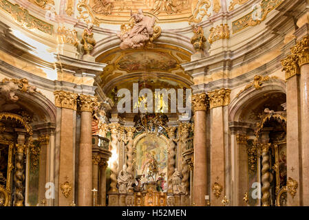 Der extrem verzierten Innenraum der St. George Church, Weltenburg Abbey. Stockfoto