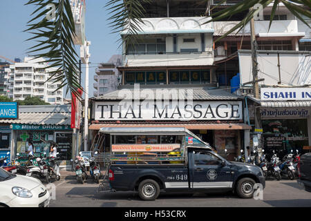 Thai Massage Salon am Strand in Pattaya Thailand Stockfoto