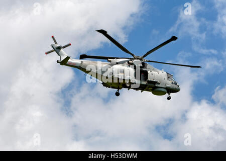 Ein Royal Navy AgustaWestland Merlin HM.1 Hubschrauber, ZH847, bei der Royal Naval Air Station Yeovilton International Air Tag, 2008. Stockfoto