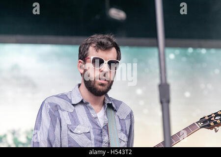 Frank McElroy von The Dr. Dog Band führt auf der Okeechobee Music and Arts Festival in Okeechobee Florida am 5. März 2016 Stockfoto