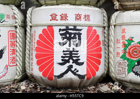 Detail von einem traditionellen japanischen Sake Fass enormer Stockfoto