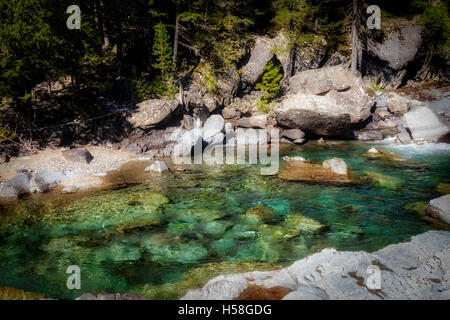 McDonald Creek in Glacier Nationalpark Stockfoto