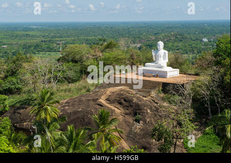 Der große sitzende Buddha in Mihintale, Anuradhapura, Sri Lanka Stockfoto