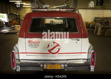 Datum der Freigabe: 15. Juli 2016 Titel: Ghostbusters STUDIO: Columbia Bilder Direktor: Paul Feig PLOT: nach einem Geist Invasion von Manhattan, paranormale Enthusiasten Erin Gilbert und Abby Yates, nukleare Ingenieur Jillian Holtzmann und u-Bahn Arbeiter Patty Tolan Band zusammen, um das jenseitige stoppen Darsteller Bedrohung: Leslie Jones, Kate McKinnon, Kristen Wiig, Melissa McCarthy, Chris Hemsworth (Credit Bild: C Columbia Pictures/Entertainment-Bilder / Stockfoto