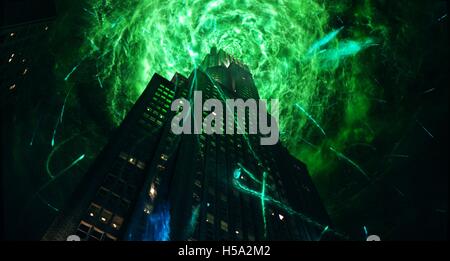 Datum der Freigabe: 15. Juli 2016 Titel: Ghostbusters STUDIO: Columbia Bilder Direktor: Paul Feig PLOT: nach einem Geist Invasion von Manhattan, paranormale Enthusiasten Erin Gilbert und Abby Yates, nukleare Ingenieur Jillian Holtzmann und u-Bahn Arbeiter Patty Tolan Band zusammen, um das jenseitige stoppen Darsteller Bedrohung: Leslie Jones, Kate McKinnon, Kristen Wiig, Melissa McCarthy, Chris Hemsworth (Credit Bild: C Columbia Pictures/Entertainment-Bilder / Stockfoto