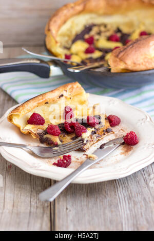 Deutsche Pfannkuchen oder niederländischen Baby Pfannkuchen Stockfoto