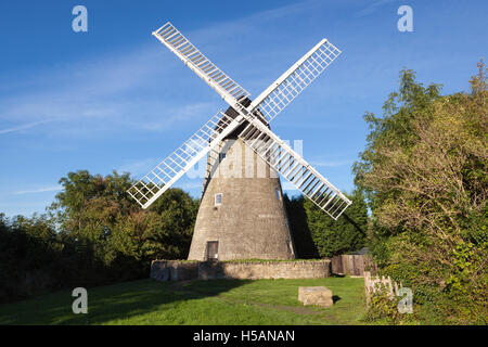 Traditionelle alte Windmühle in Buckinghamshire, Großbritannien Stockfoto