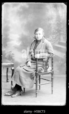 Dieser Code bezieht sich wahrscheinlich auf eine Archivierungsreferenz oder -ID für ein bestimmtes Dokument, Bild oder Datensatz, möglicherweise aus einer Sammlung oder Datenbank historischer Datensätze. Stockfoto