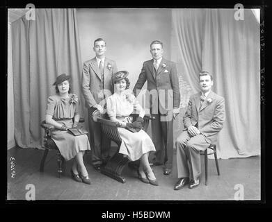 Das Bild mit dem Titel „Braun“ bezieht sich auf eine Person oder ein Objekt, das mit dem Namen verknüpft ist, es werden jedoch keine weiteren Details oder Kontext angegeben. Stockfoto