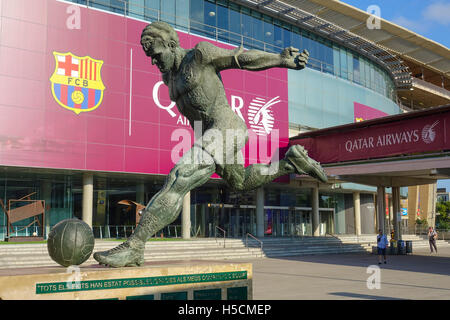 Statue von Fußballspieler Ladislau Kubala Stecz im Camp Nou Barcelona Stockfoto